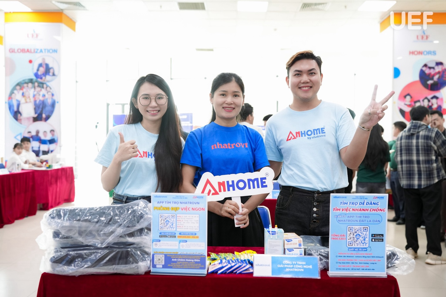 Gian hàng tại UEF