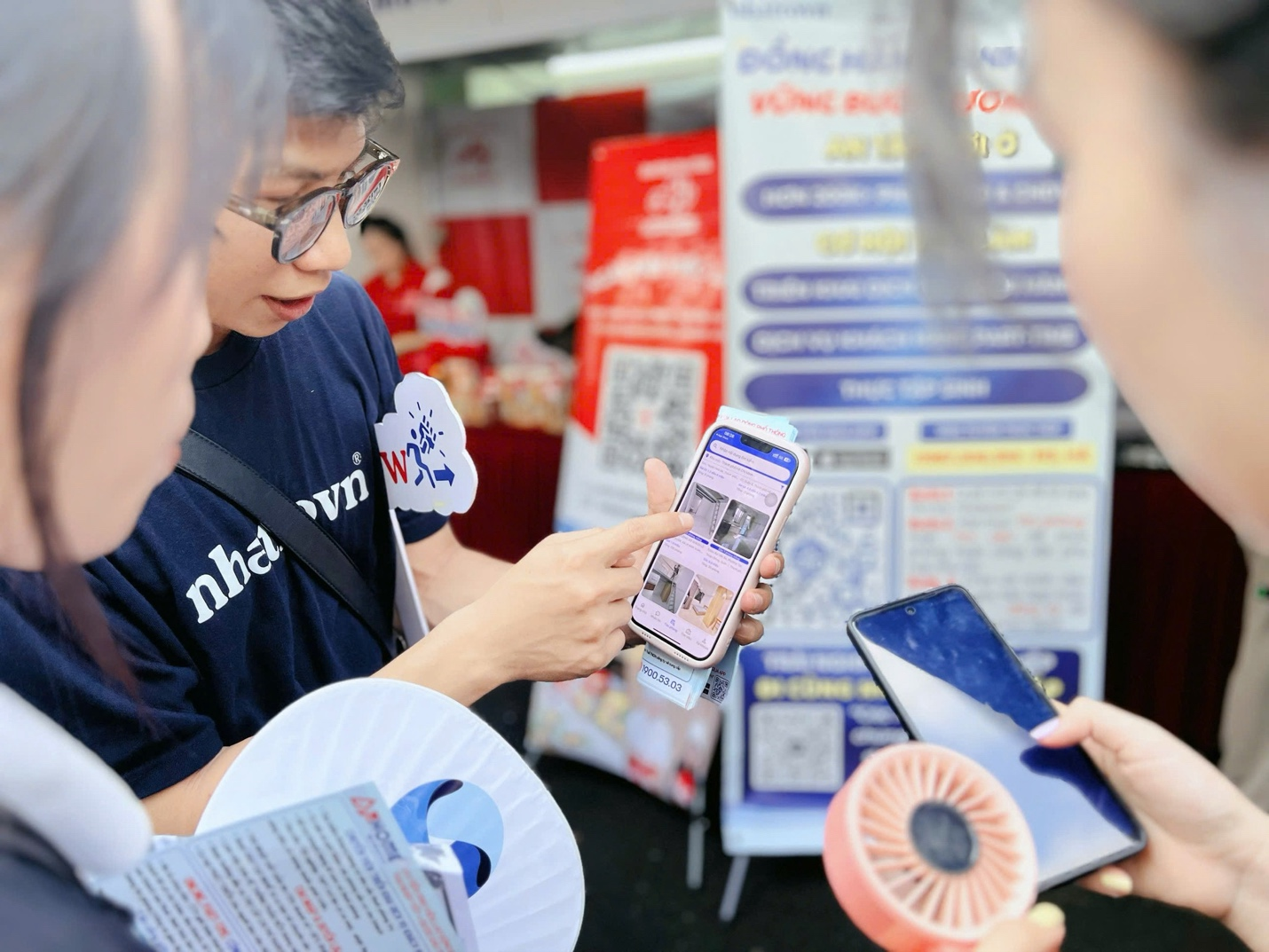 Hướng dẫn sử dụng App