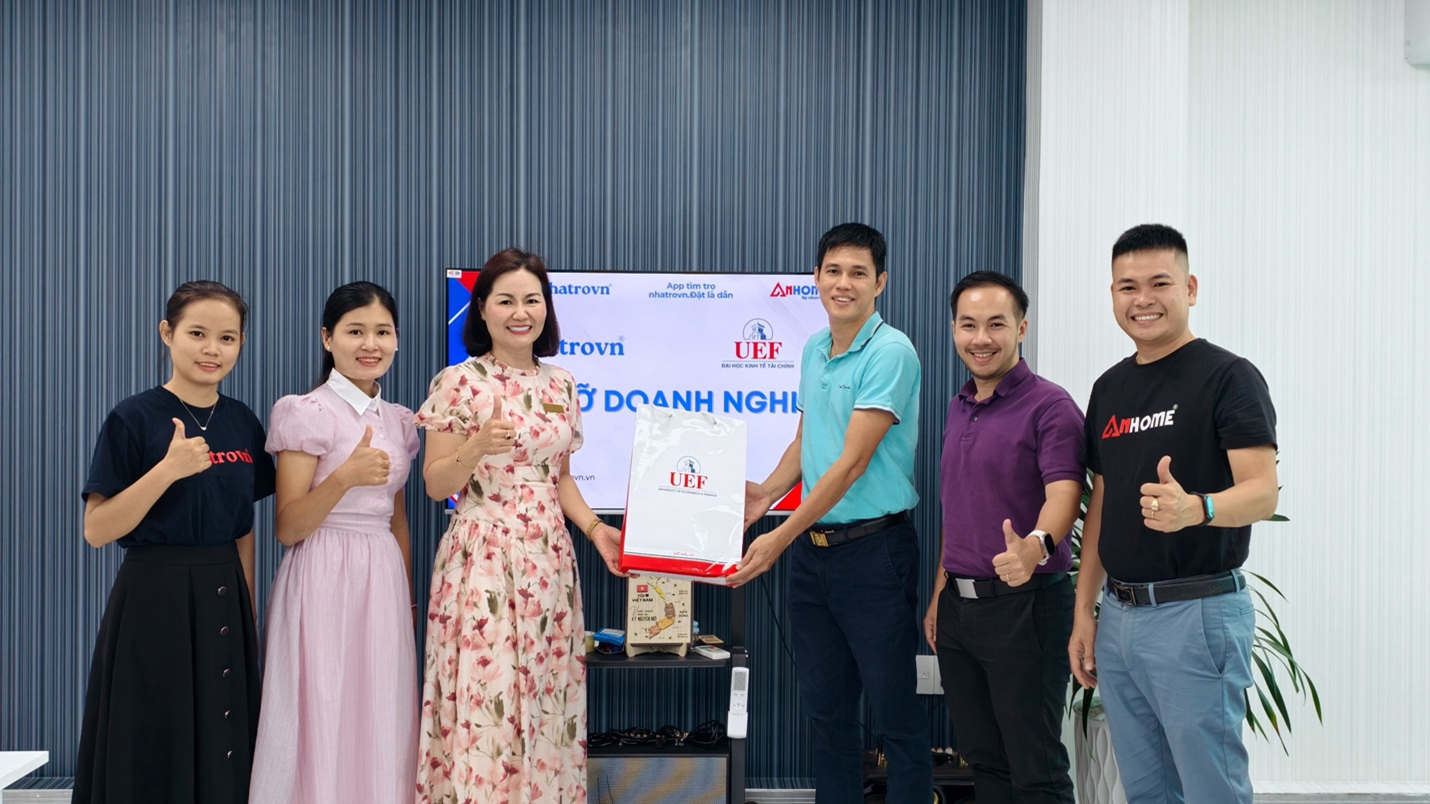 Nhatrovn-Anhome làm việc cùng UEF - Tăng cường kết nối để nâng cao trải nghiệm