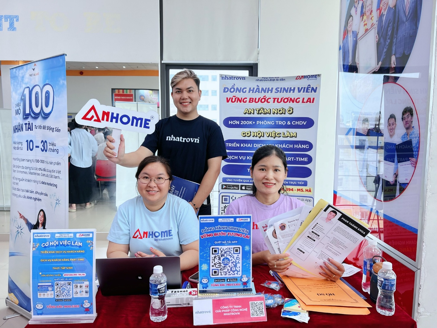 Nhatrovn – Anhome đồng hành cùng sinh viên UEF