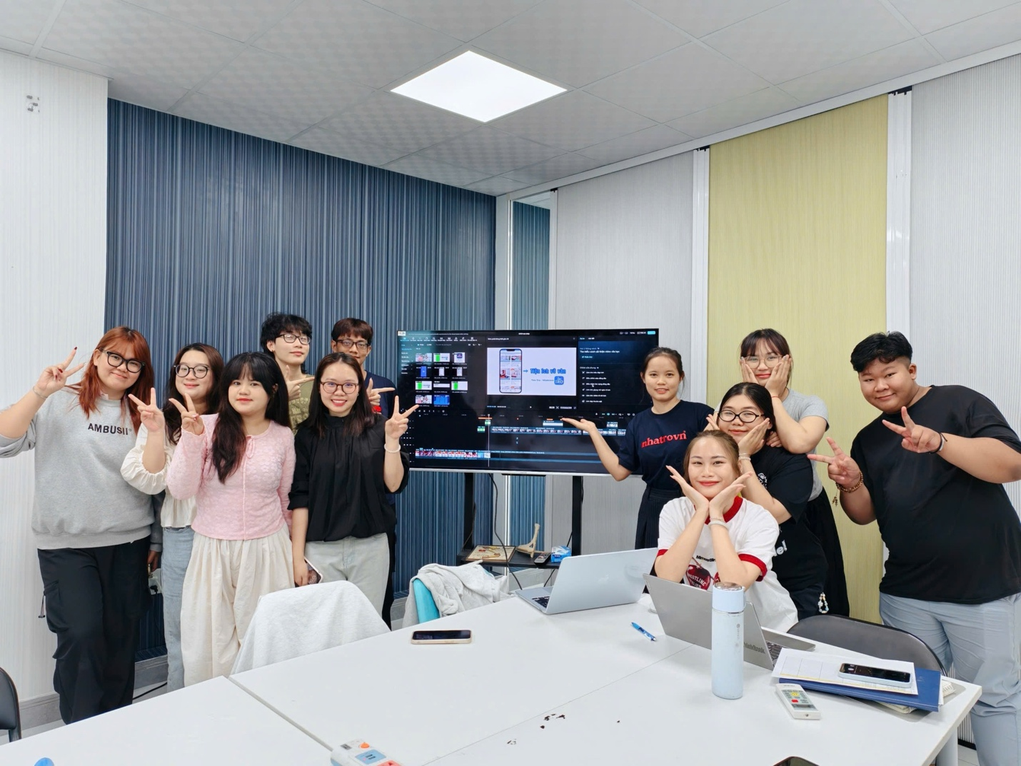 Kỷ niệm kết thúc thực tập tại Nhatrovn – Anhome