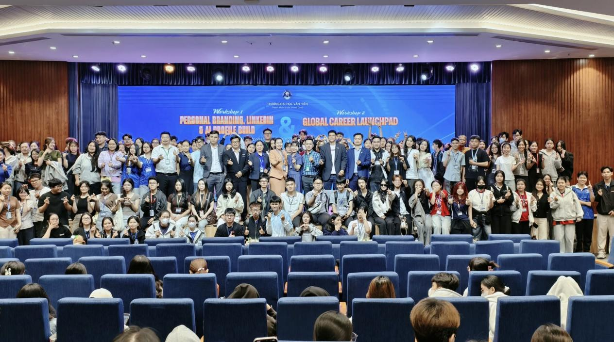 Nhatrovn – Anhome đồng hành cùng chuỗi Workshop Kỹ năng nghề nghiệp toàn cầu dành cho VHUERS