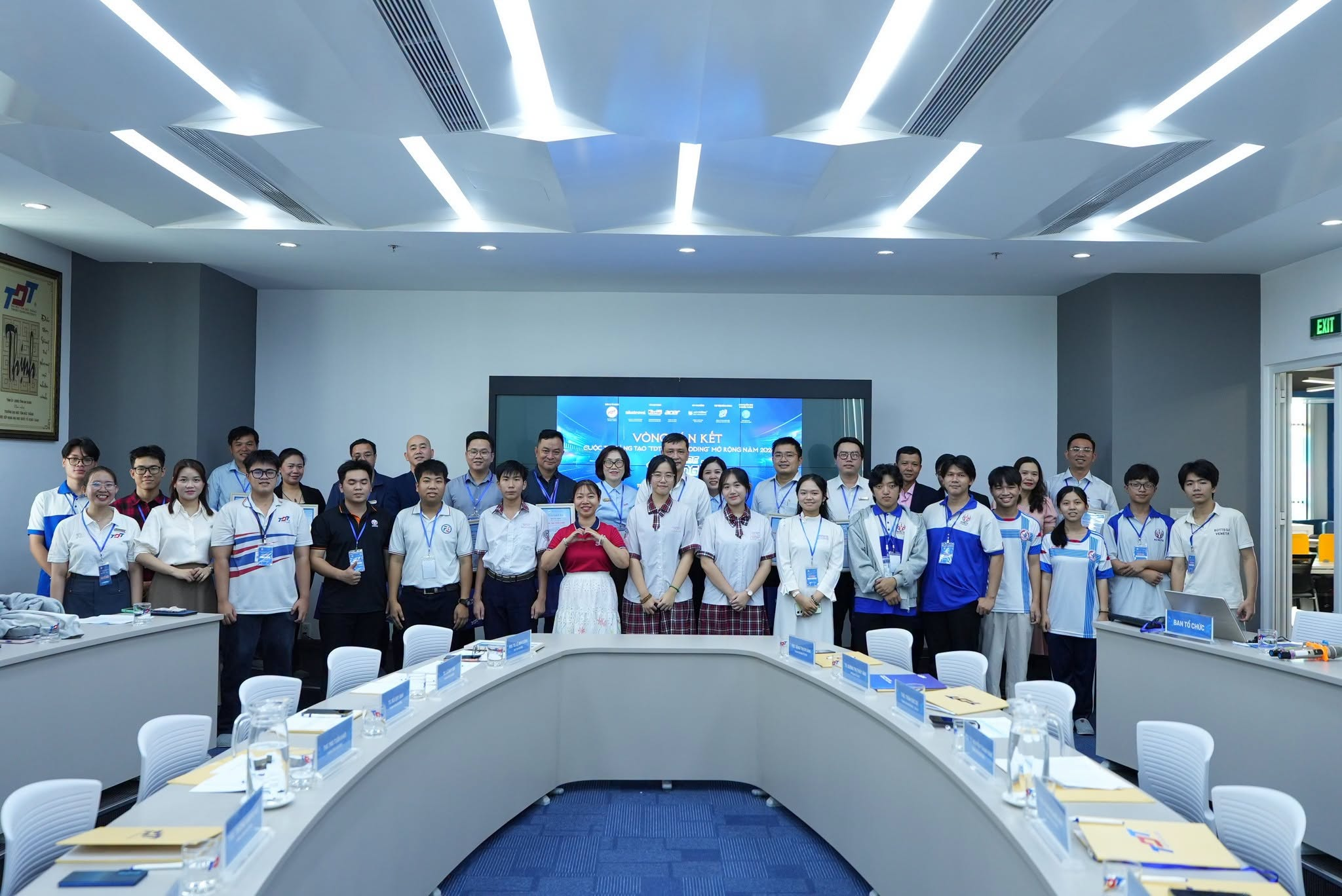 Nhatrovn – Anhome đồng hành cùng Vòng Bán kết TDTU Vibe Coding 2026 tại Trường Đại học Tôn Đức Thắng