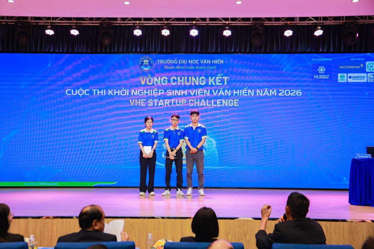Các đội thi trình bày ý tưởng khởi nghiệp tại vòng Chung kết.